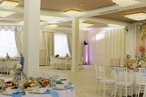 Снять в аренду большой банкетный зал